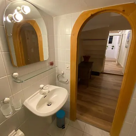 Ferienwohnung Fur Bis Zu Acht Personen In Trun, Surselva Appartamento