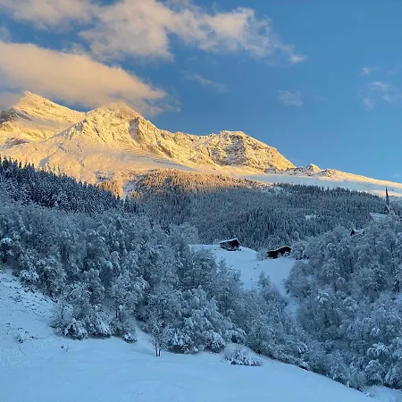 Ferienwohnung Fur Bis Zu Acht Personen In Trun, Surselva *