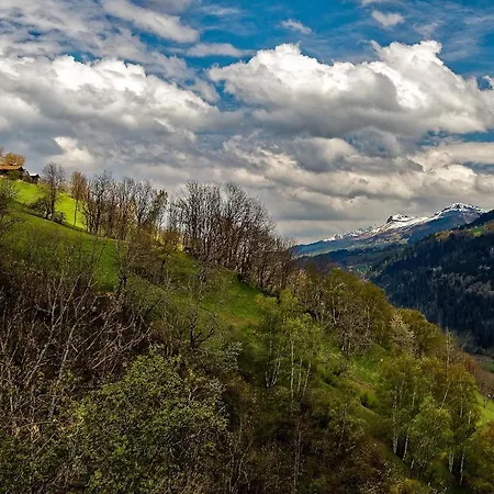 Appartamento Ferienwohnung Fur Bis Zu Acht Personen In Trun, Surselva Trun
